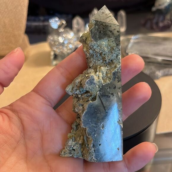 Prehinite with Epidote crystal tower for dreams - Picture 3 of 5